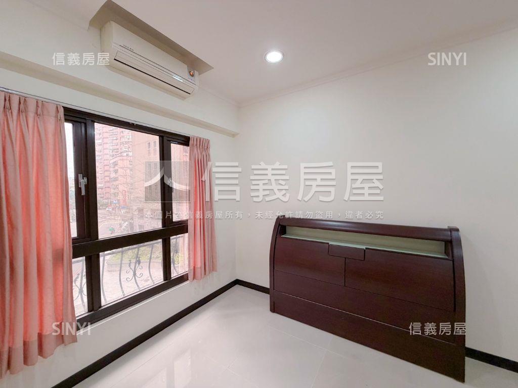 伊登花園。方正３房帶車位房屋室內格局與周邊環境