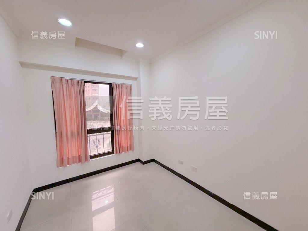 伊登花園。方正３房帶車位房屋室內格局與周邊環境