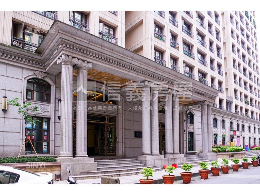 伊登花園。方正３房帶車位房屋室內格局與周邊環境