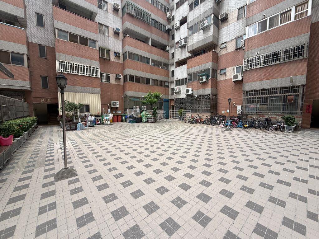 低於行情三房房屋室內格局與周邊環境