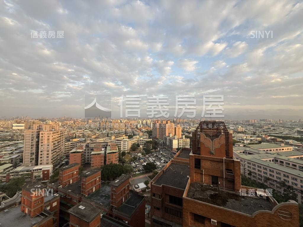 捷運歡璽高樓景觀四房車位房屋室內格局與周邊環境