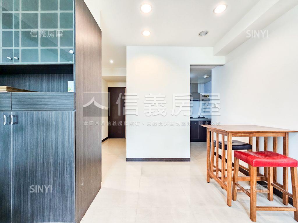 近元生國小高樓層三房車位房屋室內格局與周邊環境