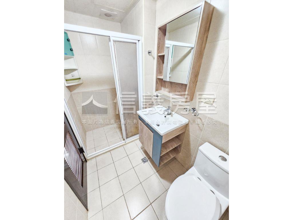 近元生國小高樓層三房車位房屋室內格局與周邊環境