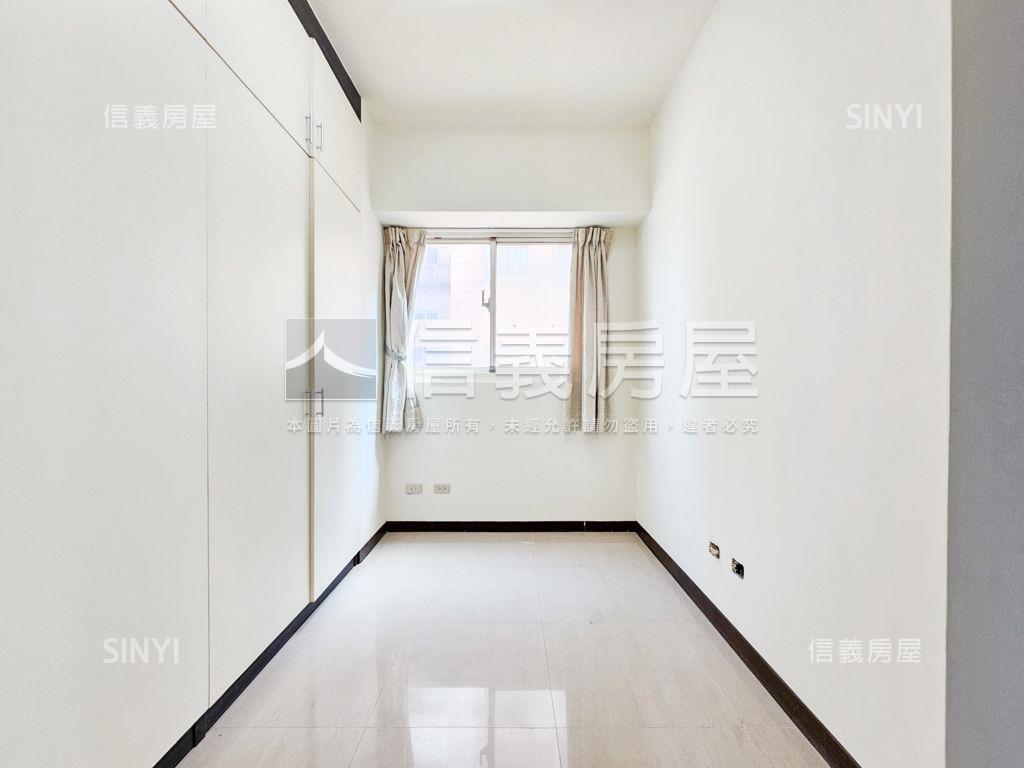 近元生國小高樓層三房車位房屋室內格局與周邊環境