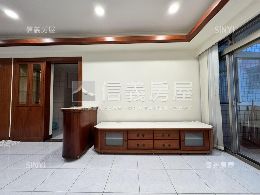 新接⭐美堤三房美宅房屋室內格局與周邊環境