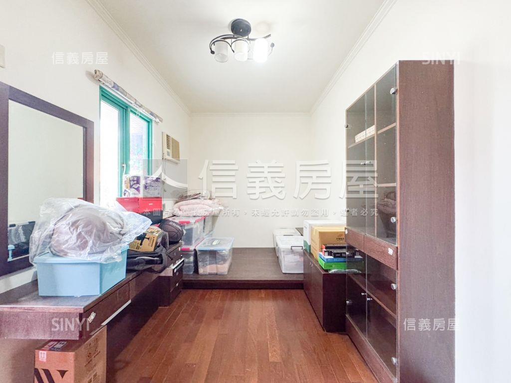 單層獨戶採光四房平車房屋室內格局與周邊環境