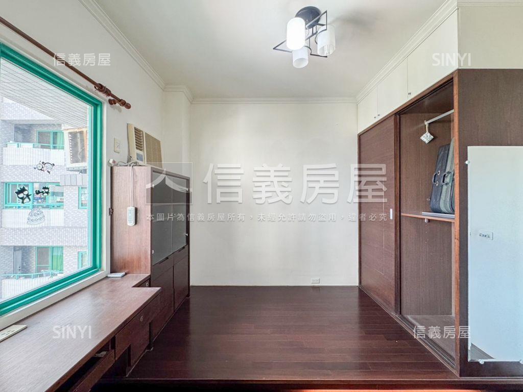 單層獨戶採光四房平車房屋室內格局與周邊環境