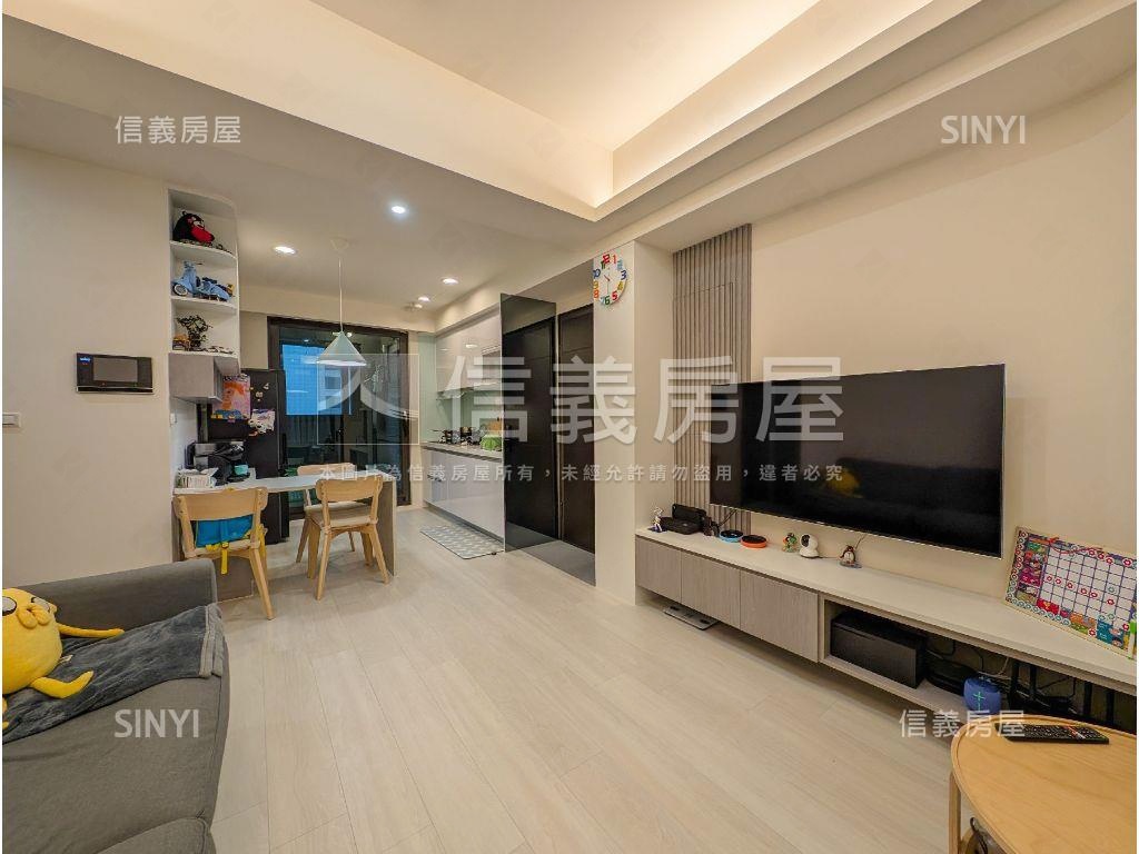 合峰曜境美裝潢２房大車位房屋室內格局與周邊環境