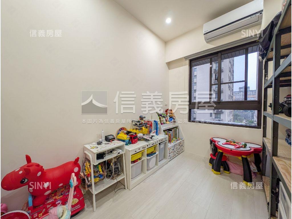 合峰曜境美裝潢２房大車位房屋室內格局與周邊環境