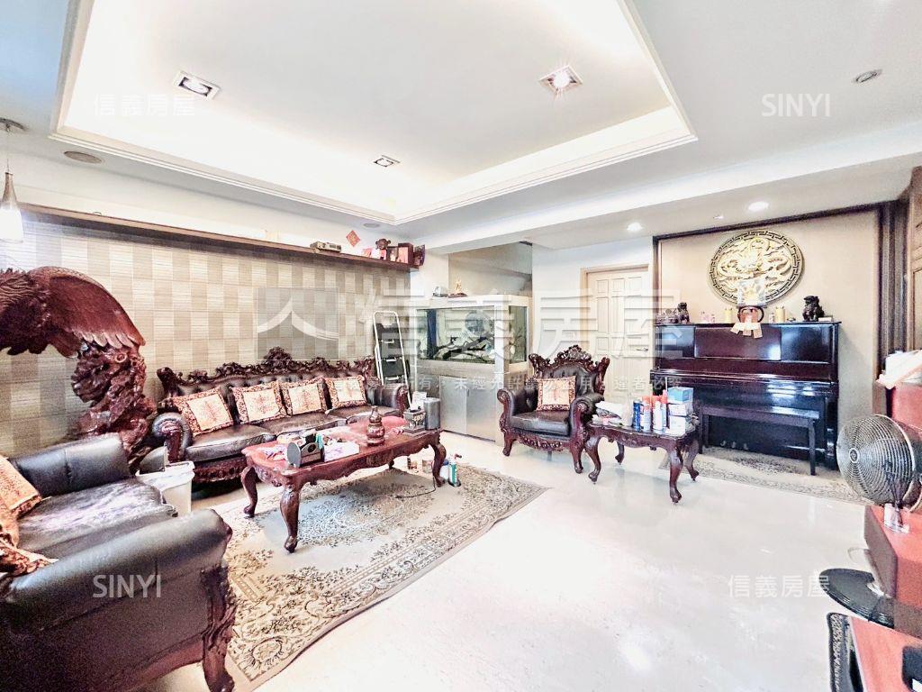 南屯大墩高第臨路透天房屋室內格局與周邊環境