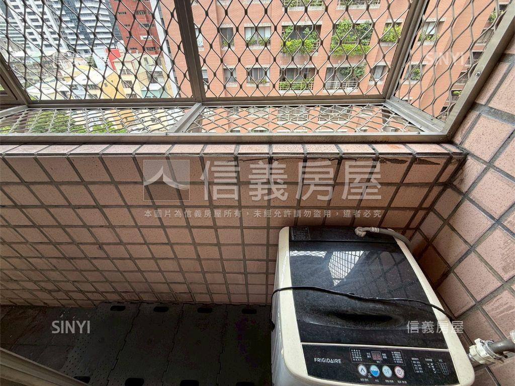 近勤美草悟道優質套房房屋室內格局與周邊環境