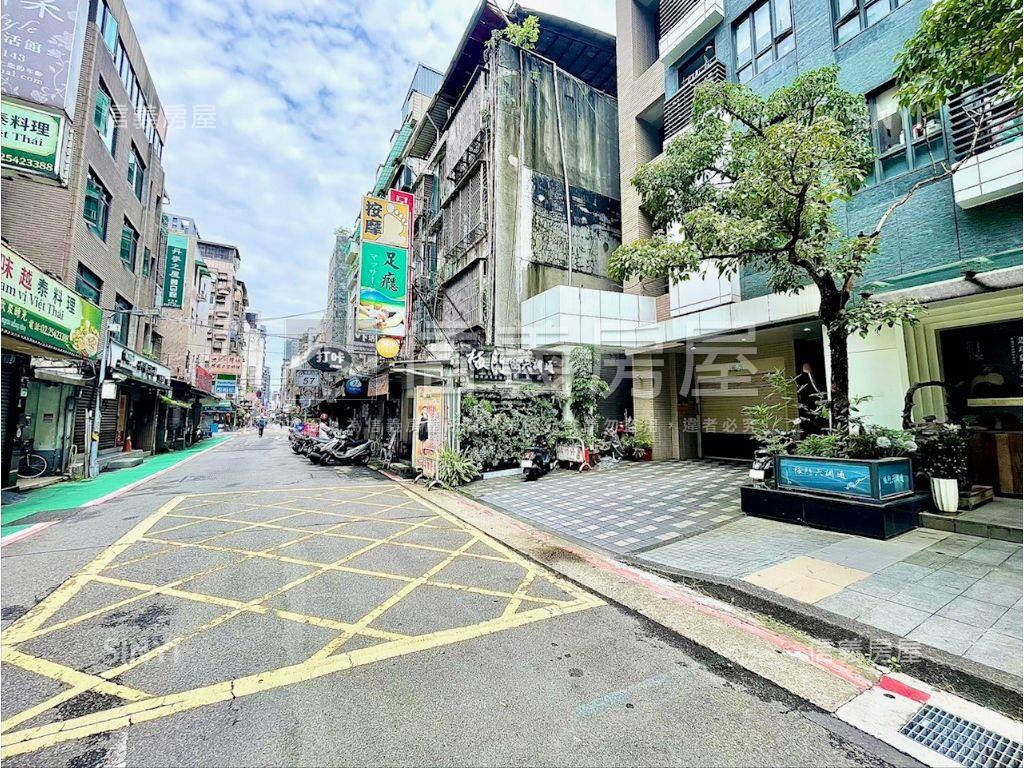 六本木◆機械平面大車位房屋室內格局與周邊環境