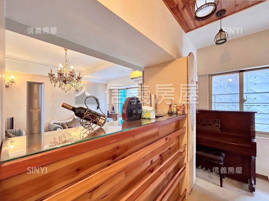 上城樓中樓平車位房屋室內格局與周邊環境