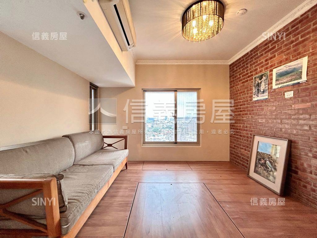 上城樓中樓平車位房屋室內格局與周邊環境