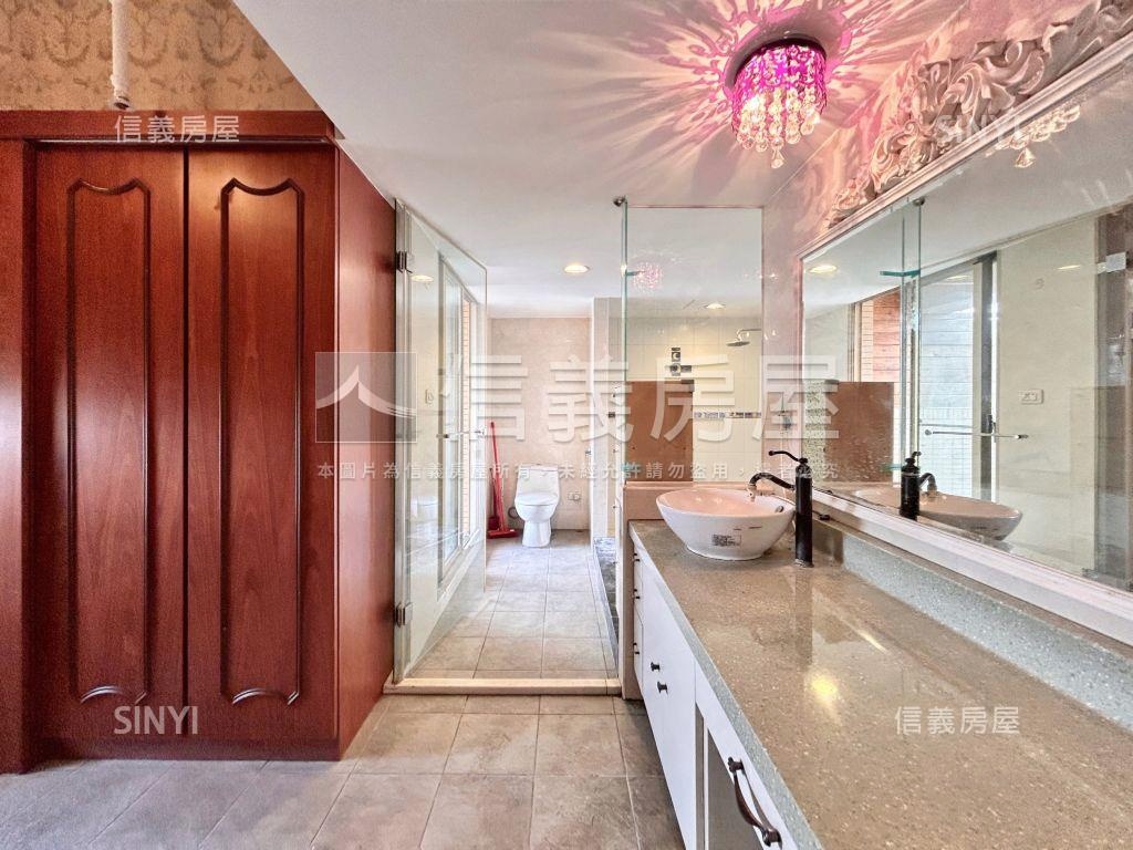 上城樓中樓平車位房屋室內格局與周邊環境