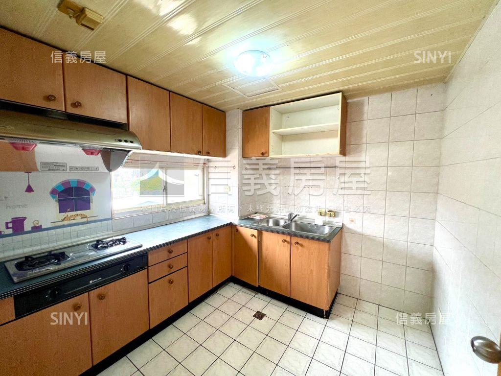 ✿御翠次高樓邊間大三房✿房屋室內格局與周邊環境