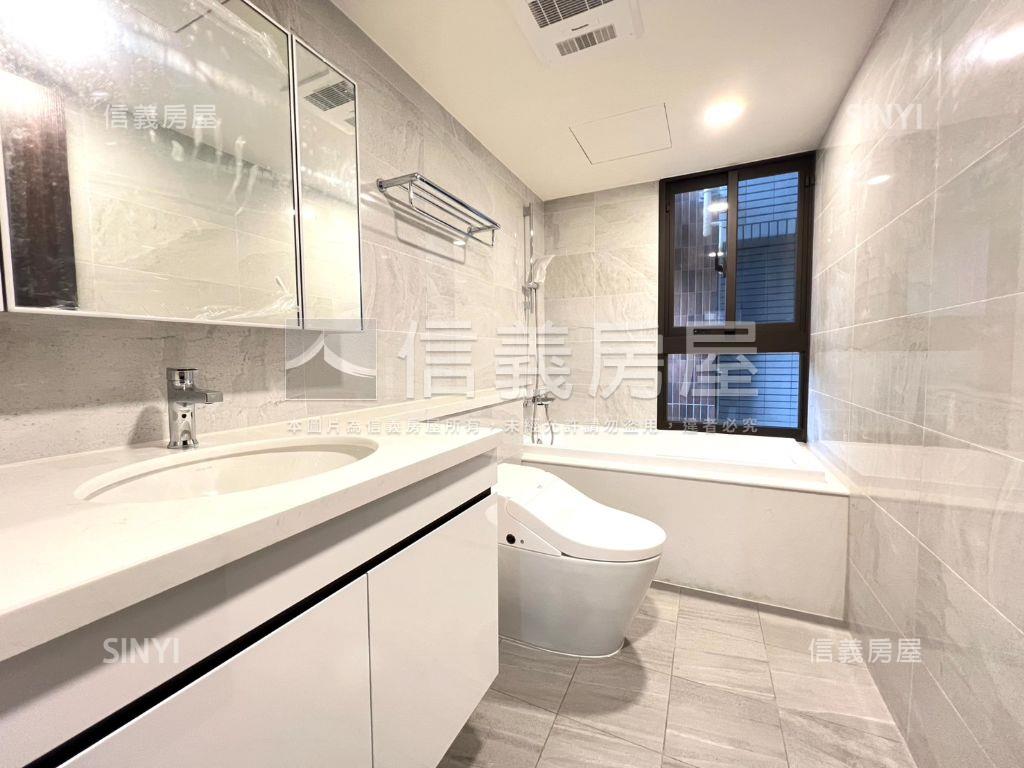 市鎮之櫻三房平車露臺戶房屋室內格局與周邊環境