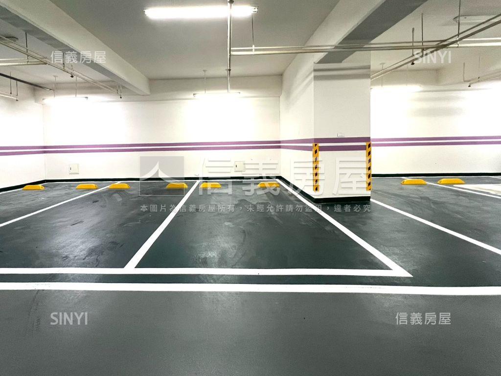 市鎮之櫻三房平車露臺戶房屋室內格局與周邊環境