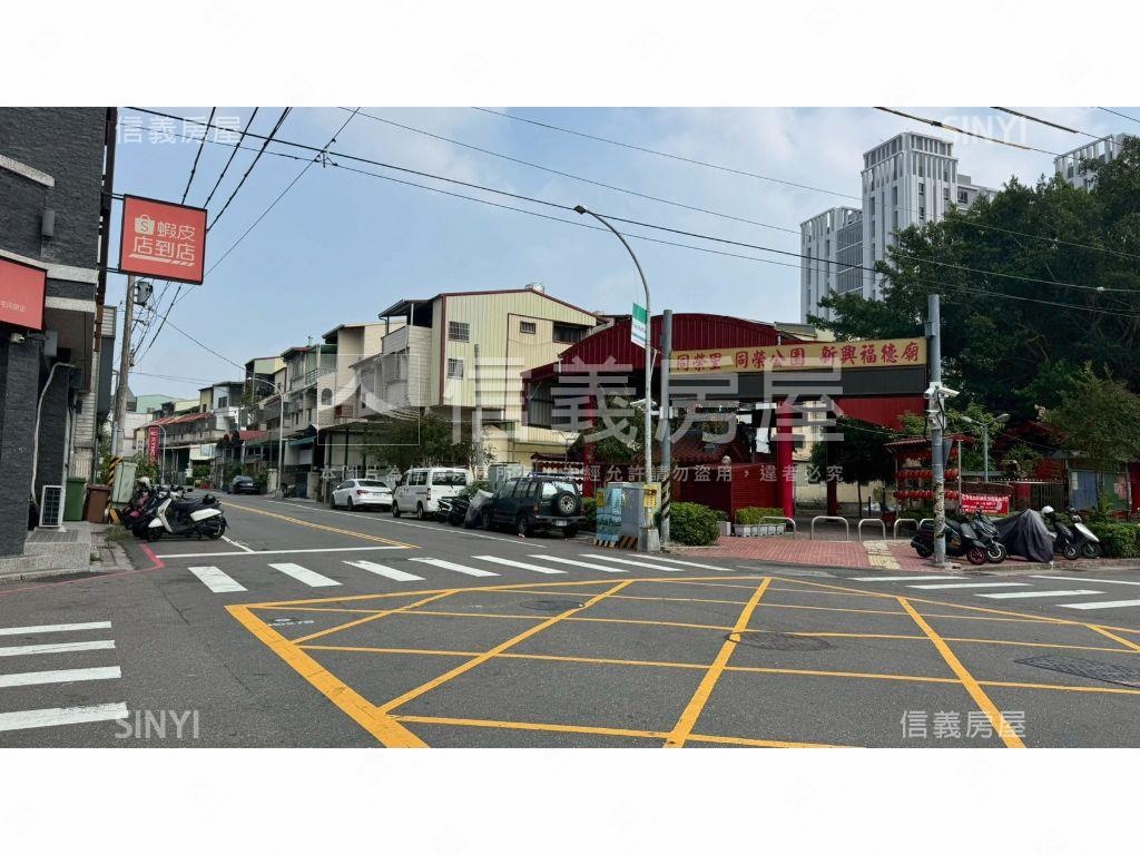 近水湳經貿邊間大地坪Ａ房屋室內格局與周邊環境