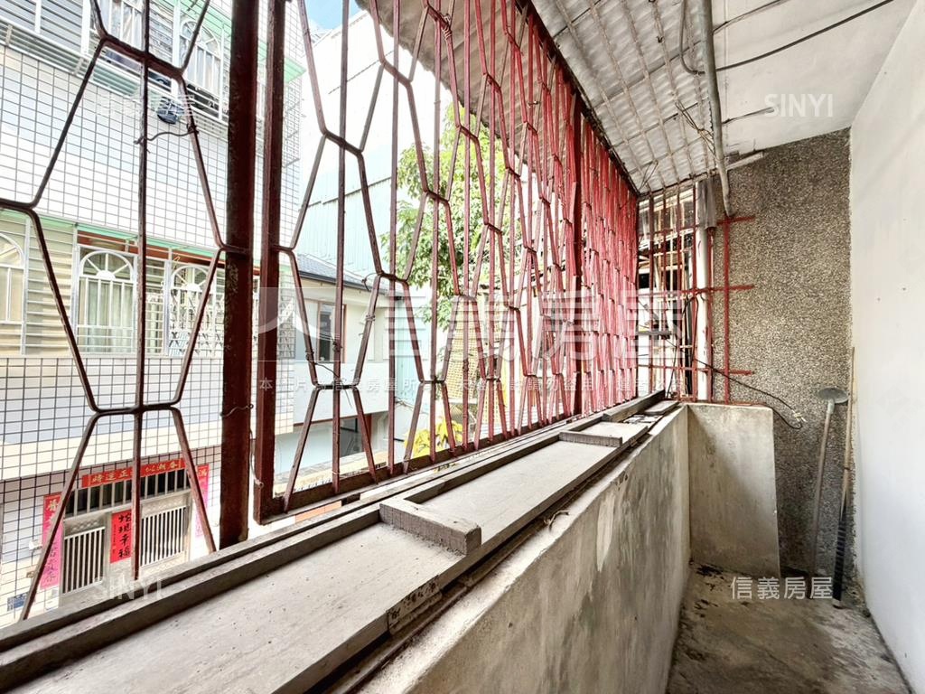 黎明新村透天歡迎鑑賞房屋室內格局與周邊環境