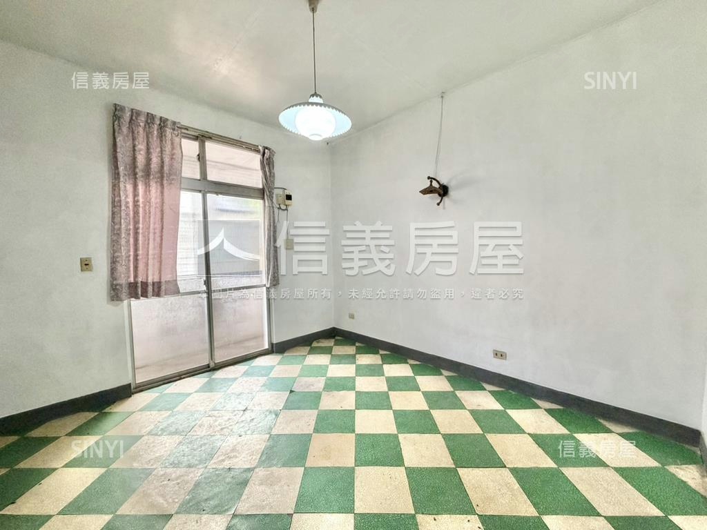 黎明新村透天歡迎鑑賞房屋室內格局與周邊環境