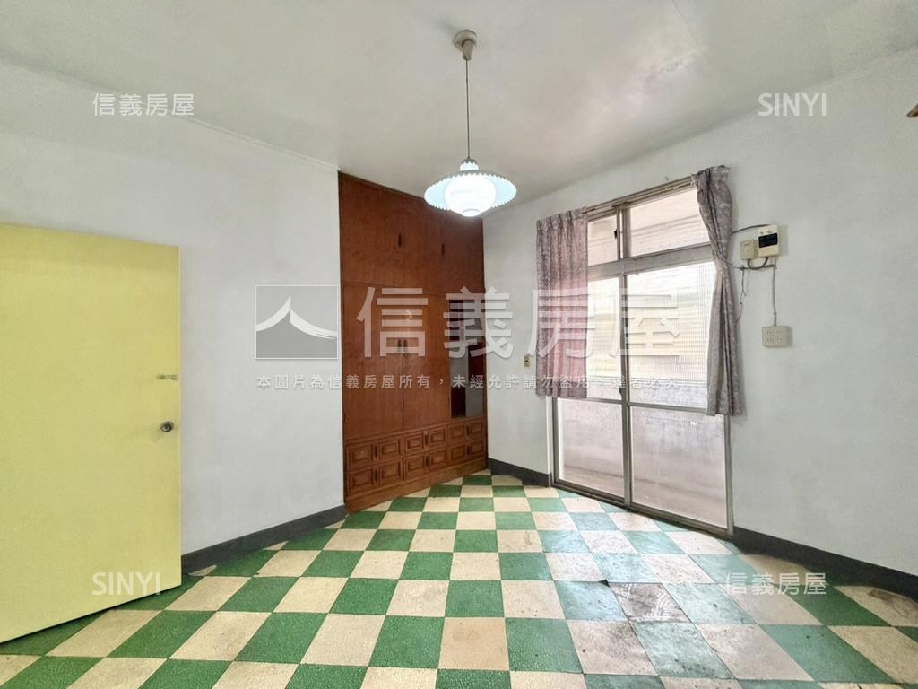 黎明新村透天歡迎鑑賞房屋室內格局與周邊環境