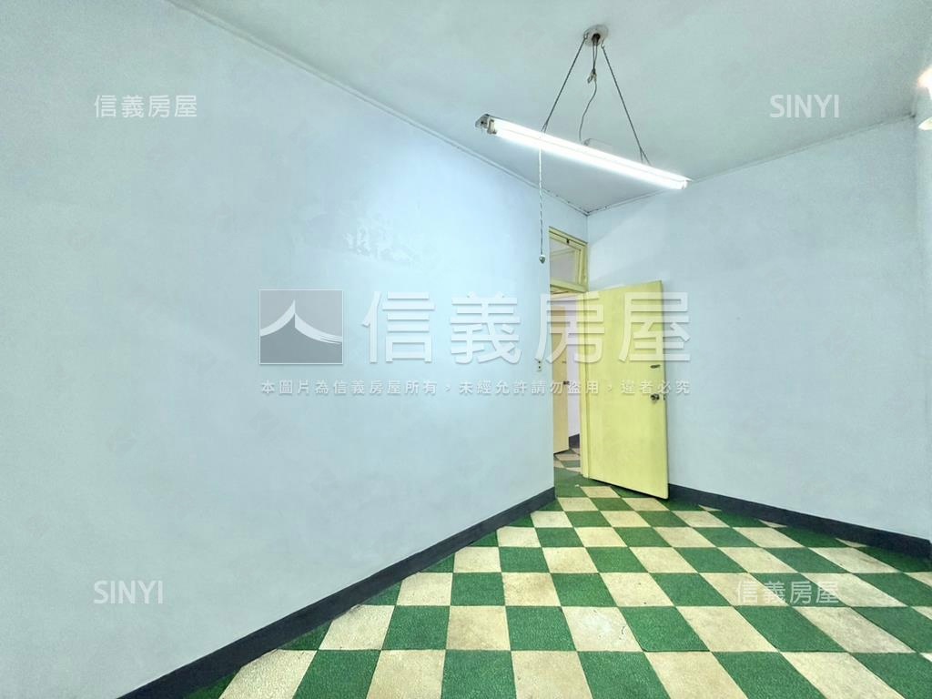 黎明新村透天歡迎鑑賞房屋室內格局與周邊環境