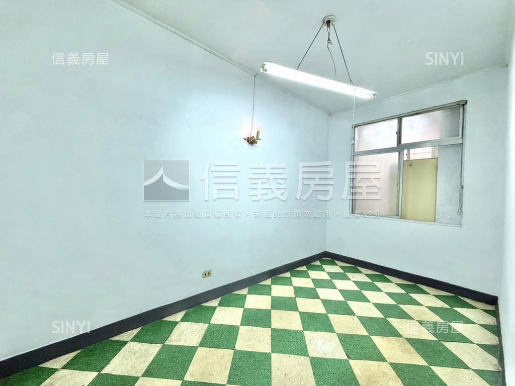 黎明新村透天歡迎鑑賞房屋室內格局與周邊環境