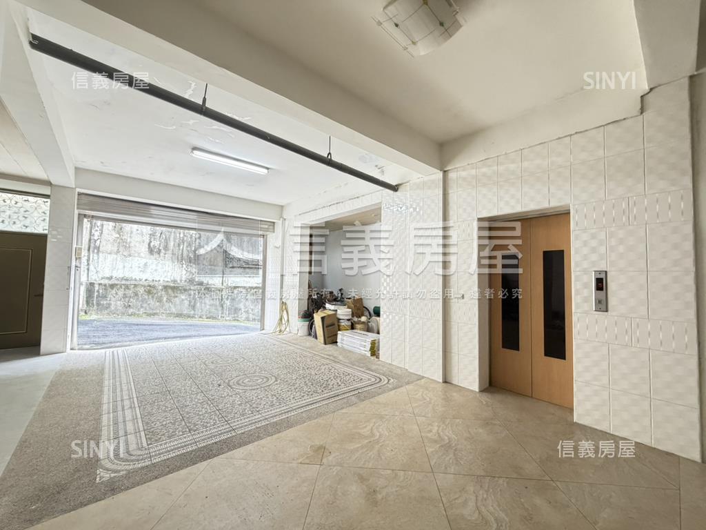 山景傳家隱私大別墅房屋室內格局與周邊環境