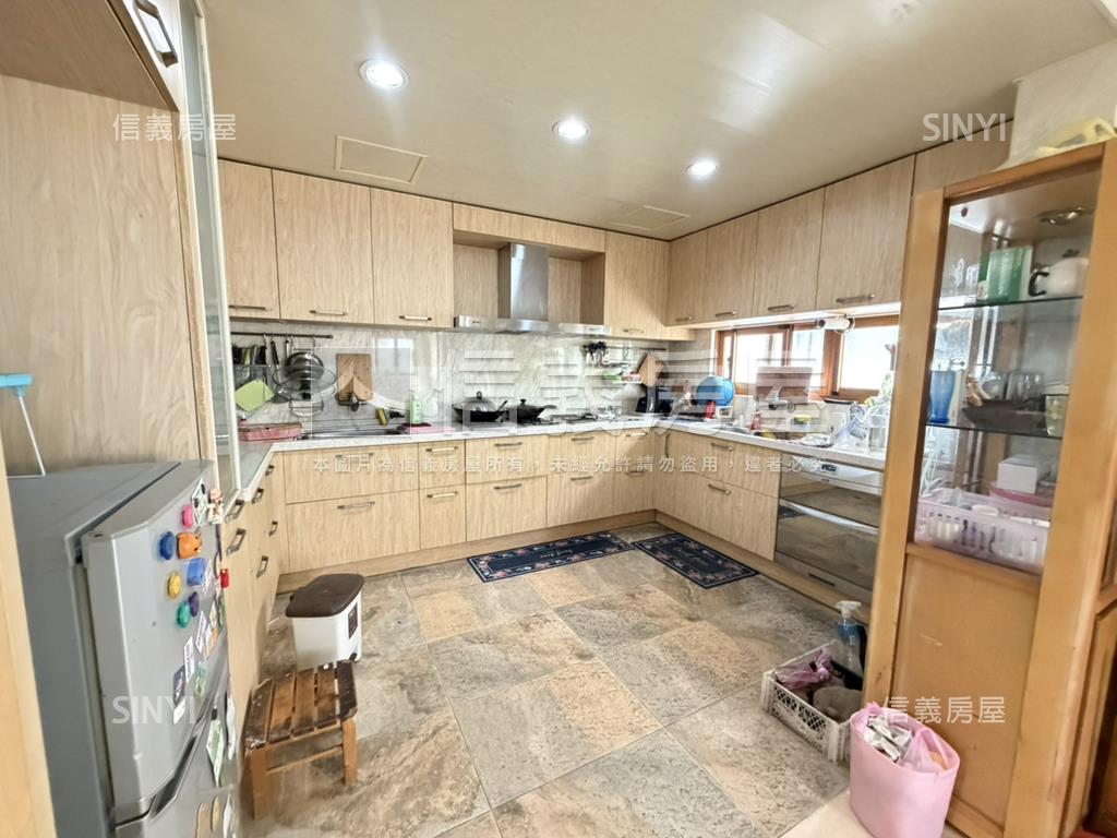 山景傳家隱私大別墅房屋室內格局與周邊環境