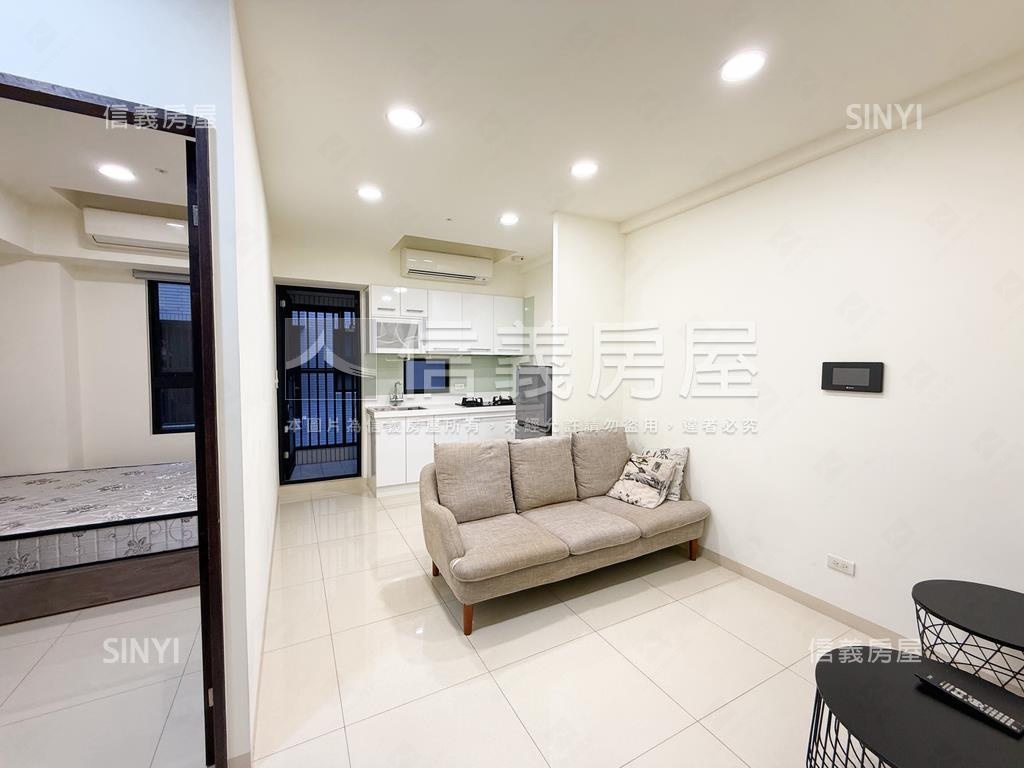 鼎山輕軌兩房兩衛高樓車位房屋室內格局與周邊環境