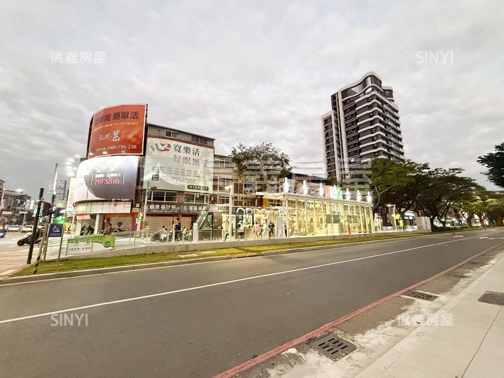 鼎山輕軌兩房兩衛高樓車位房屋室內格局與周邊環境