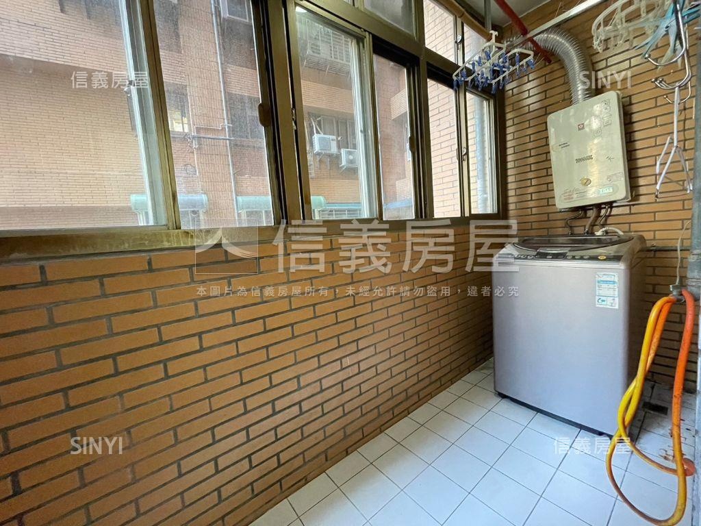 皇后大道●後棟精選３房房屋室內格局與周邊環境