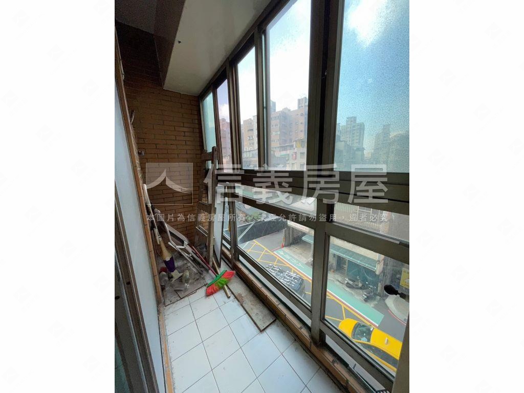 皇后大道●後棟精選３房房屋室內格局與周邊環境