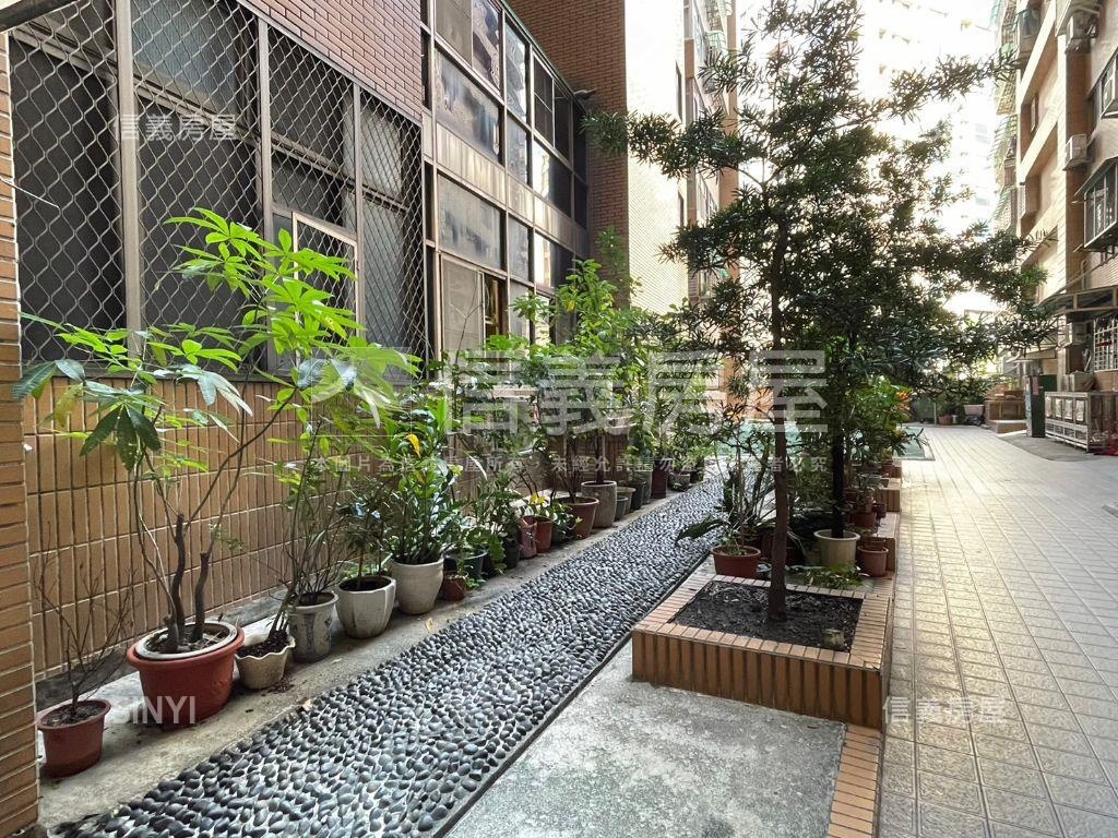 皇后大道●後棟精選３房房屋室內格局與周邊環境