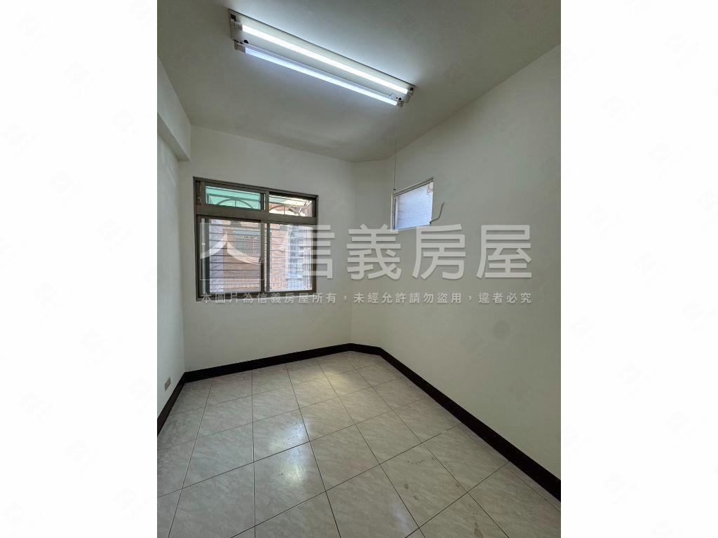 樹林秀泰年輕公寓獨戶二樓房屋室內格局與周邊環境