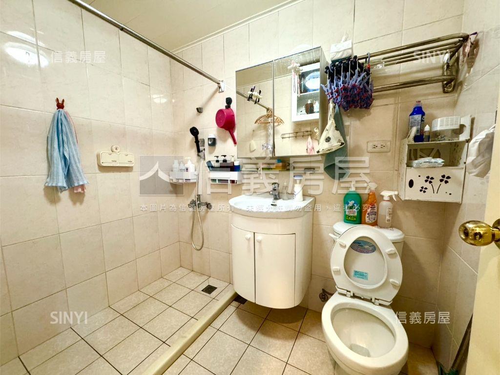 當代藝術３房１室含車位房屋室內格局與周邊環境