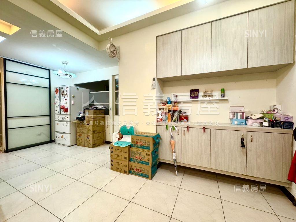 當代藝術３房１室含車位房屋室內格局與周邊環境