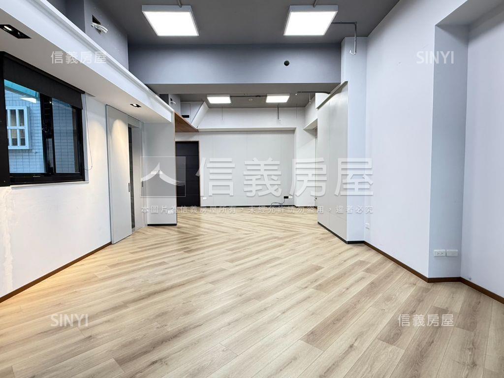 晶華酒店旁管理電梯房屋室內格局與周邊環境