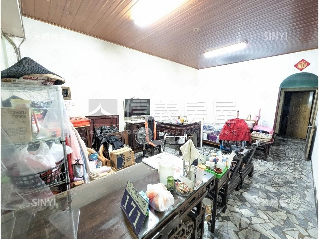 中航路高坪效透天美屋房屋室內格局與周邊環境