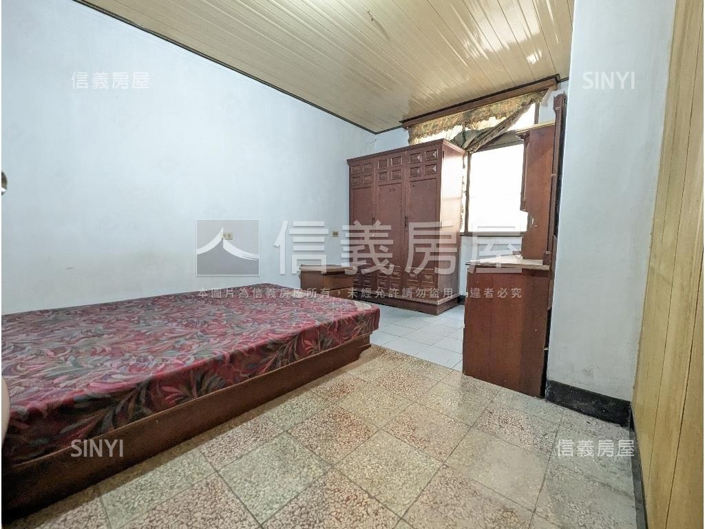 中航路高坪效透天美屋房屋室內格局與周邊環境