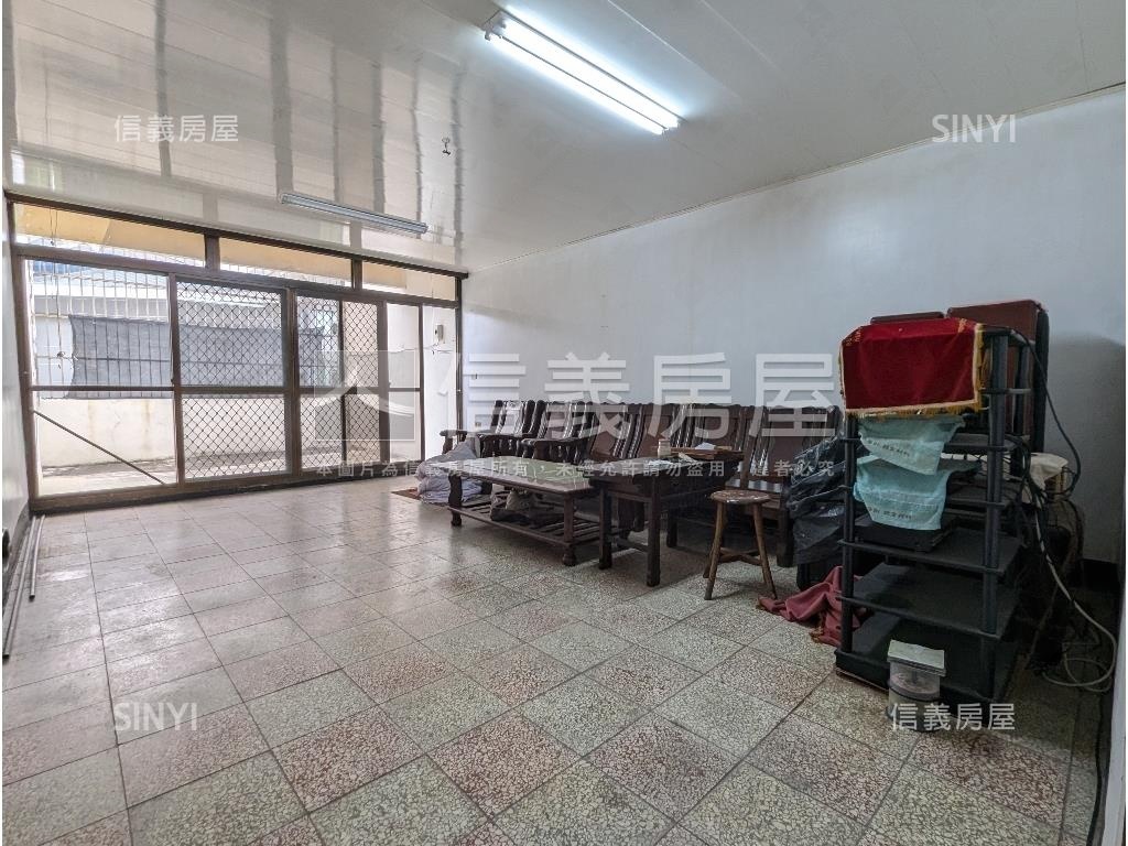 中航路高坪效透天美屋房屋室內格局與周邊環境