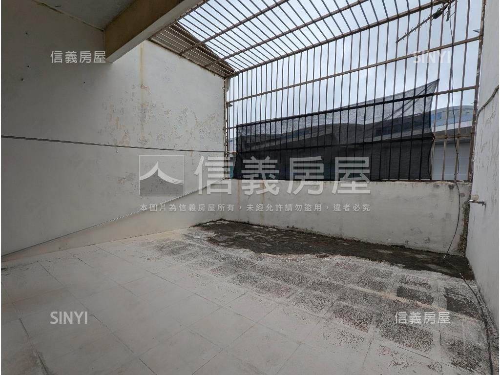 中航路高坪效透天美屋房屋室內格局與周邊環境