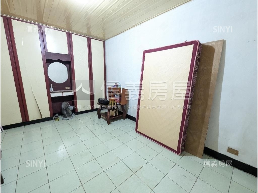 中航路高坪效透天美屋房屋室內格局與周邊環境