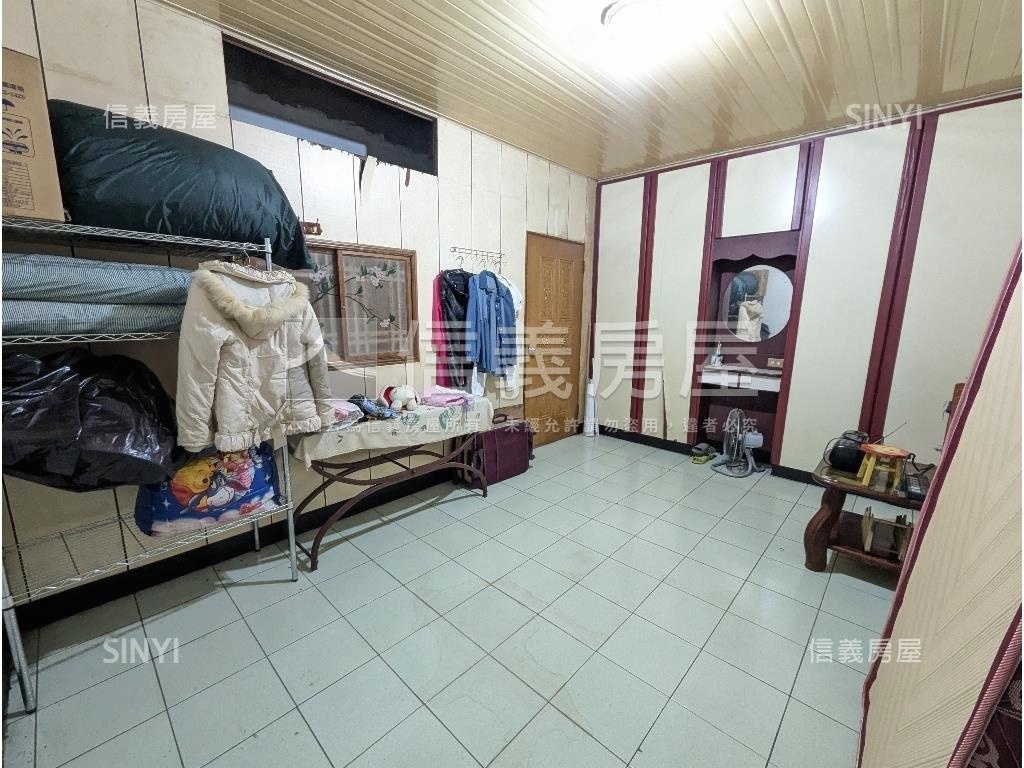 中航路高坪效透天美屋房屋室內格局與周邊環境
