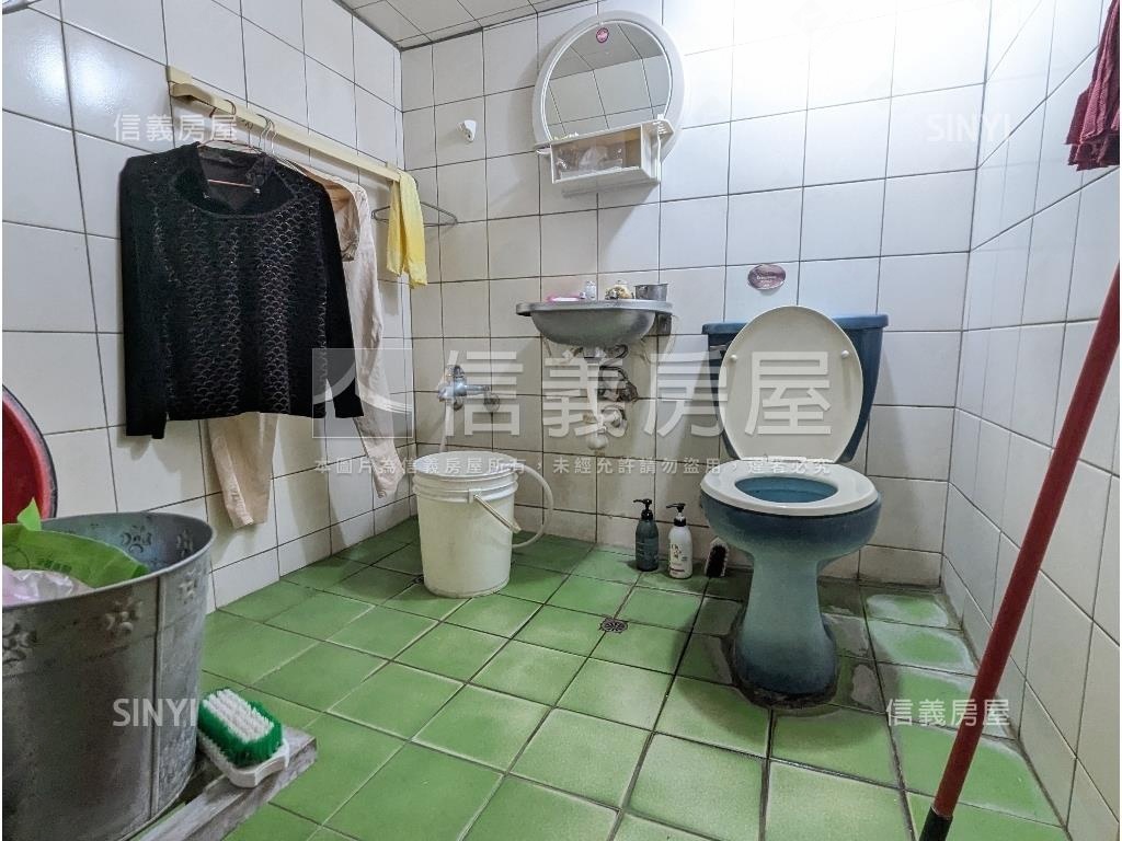 中航路高坪效透天美屋房屋室內格局與周邊環境