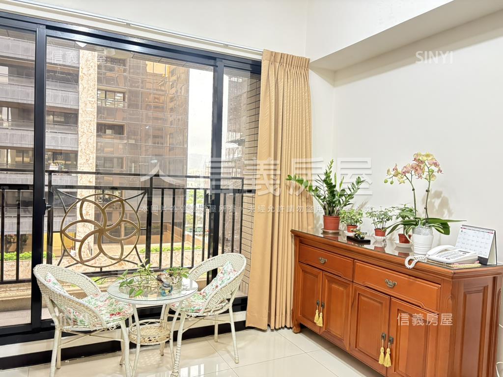 專任表參道✨三房平面車位房屋室內格局與周邊環境