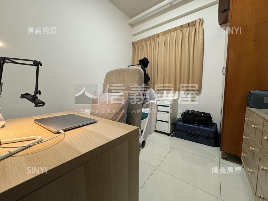 專任表參道✨三房平面車位房屋室內格局與周邊環境