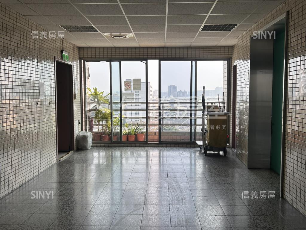 遠東ＡＢＣ廠辦房屋室內格局與周邊環境