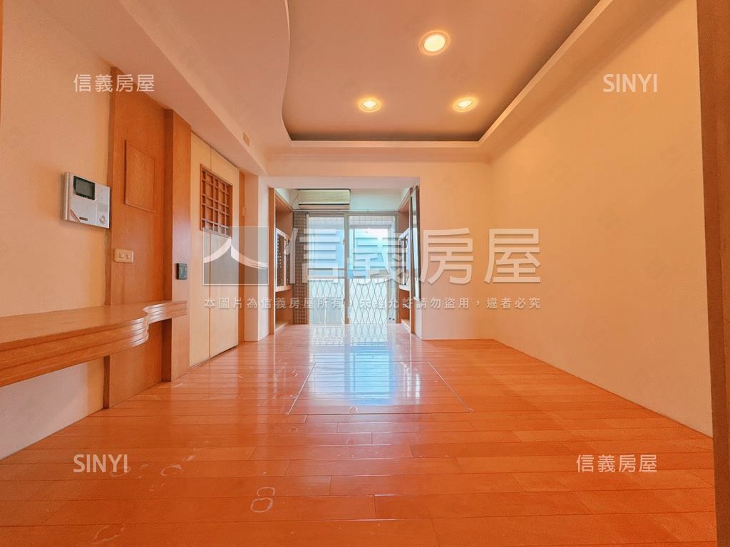 買服１％－雲門視野樓中樓房屋室內格局與周邊環境